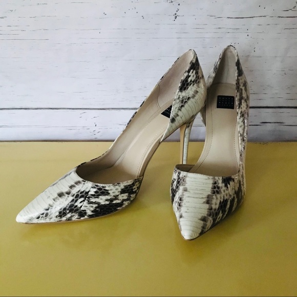 WHBM Portia Snakeskin D’Orsay heels - Picture 2 of 5